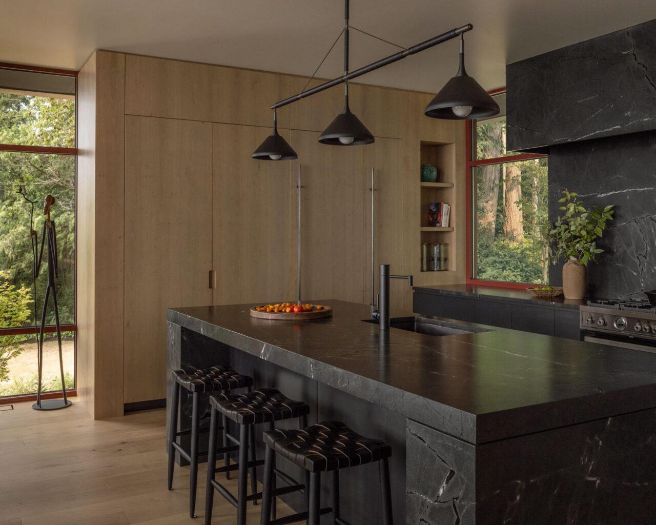 Pelle Stem Shade Rig black marble kitchen island lighting